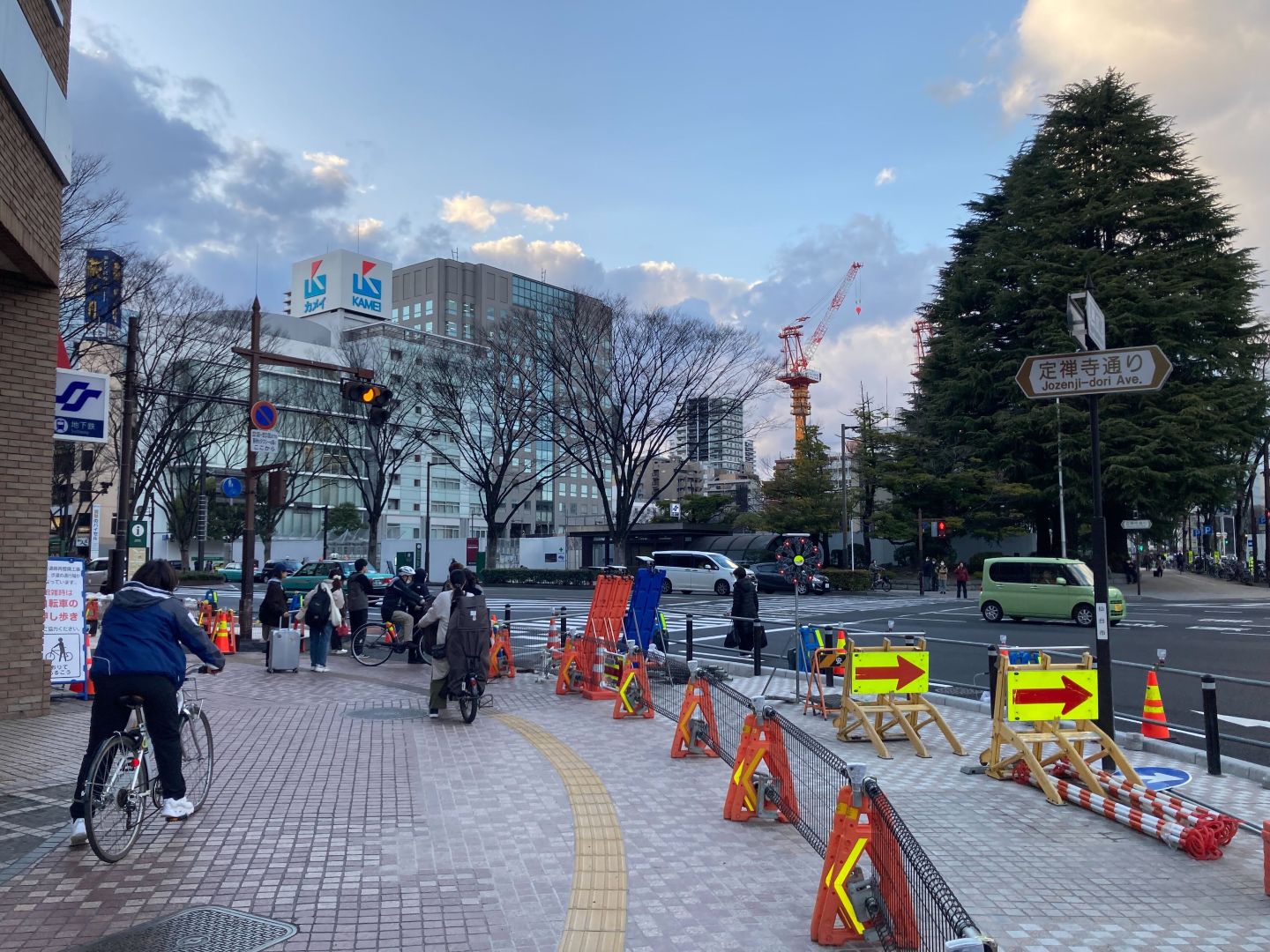 勾当台公園駅 出口2からの経路 ステップ2