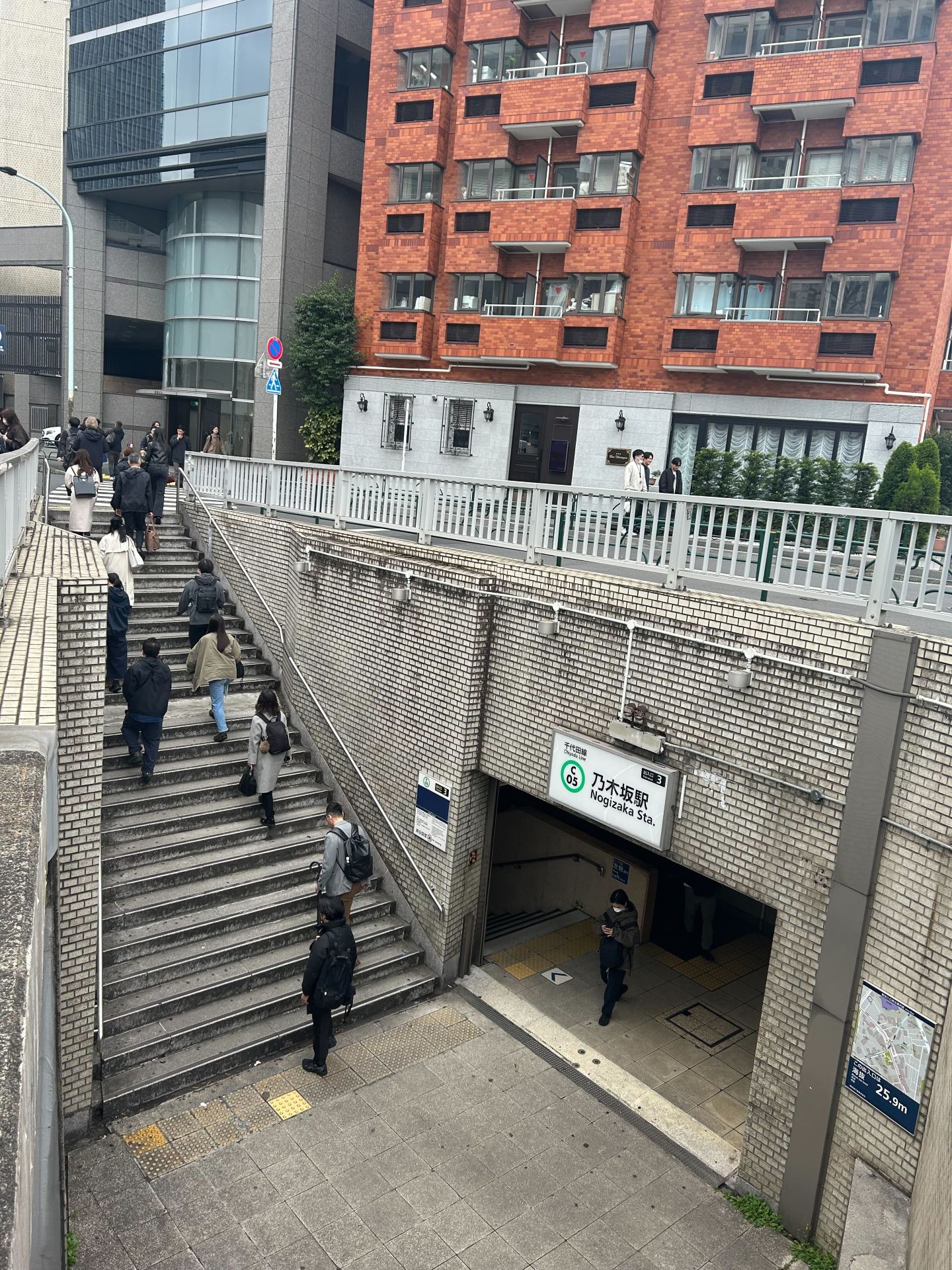 乃木坂駅からの経路 ステップ1