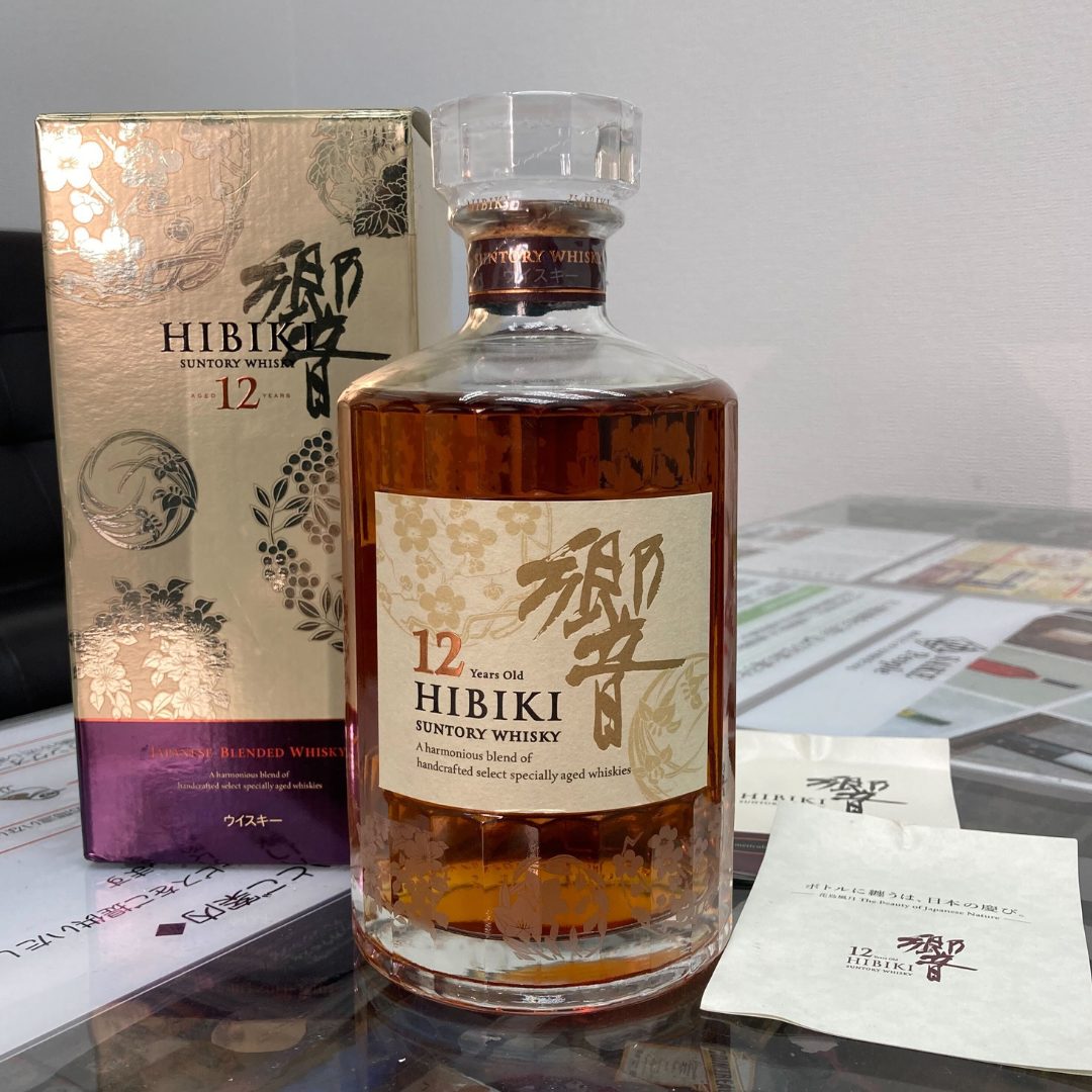 サントリー 響21年 花鳥風月 意匠ボトル 日本国内未発売 免税限定 響21 サントリー 響21年 花鳥風月 意匠ボトル 日本国内未発売 免税限定 響21