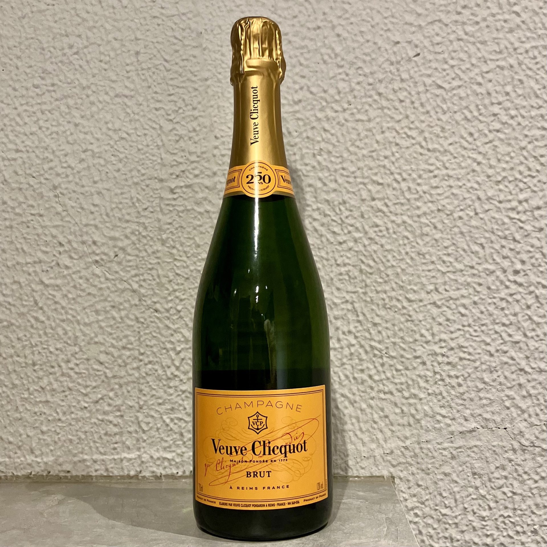 ヴーヴ・クリコ イエローラベル 250周年記念 750ml