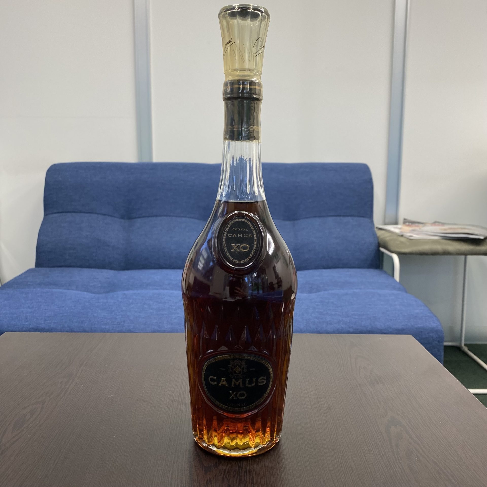 カミュXO ロングネック 700ml