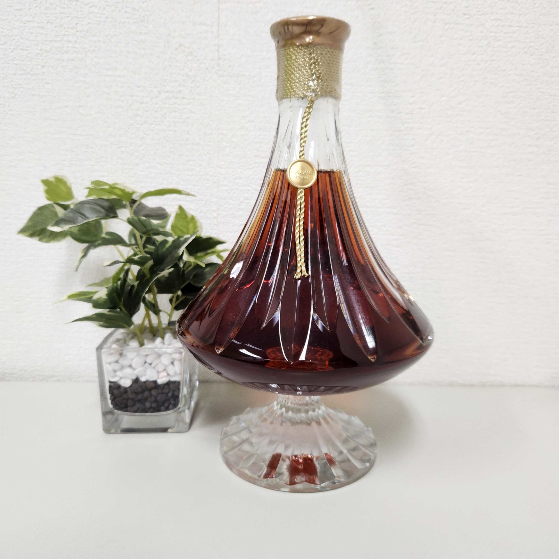 カミュ トラディション バカラボトル 700ml