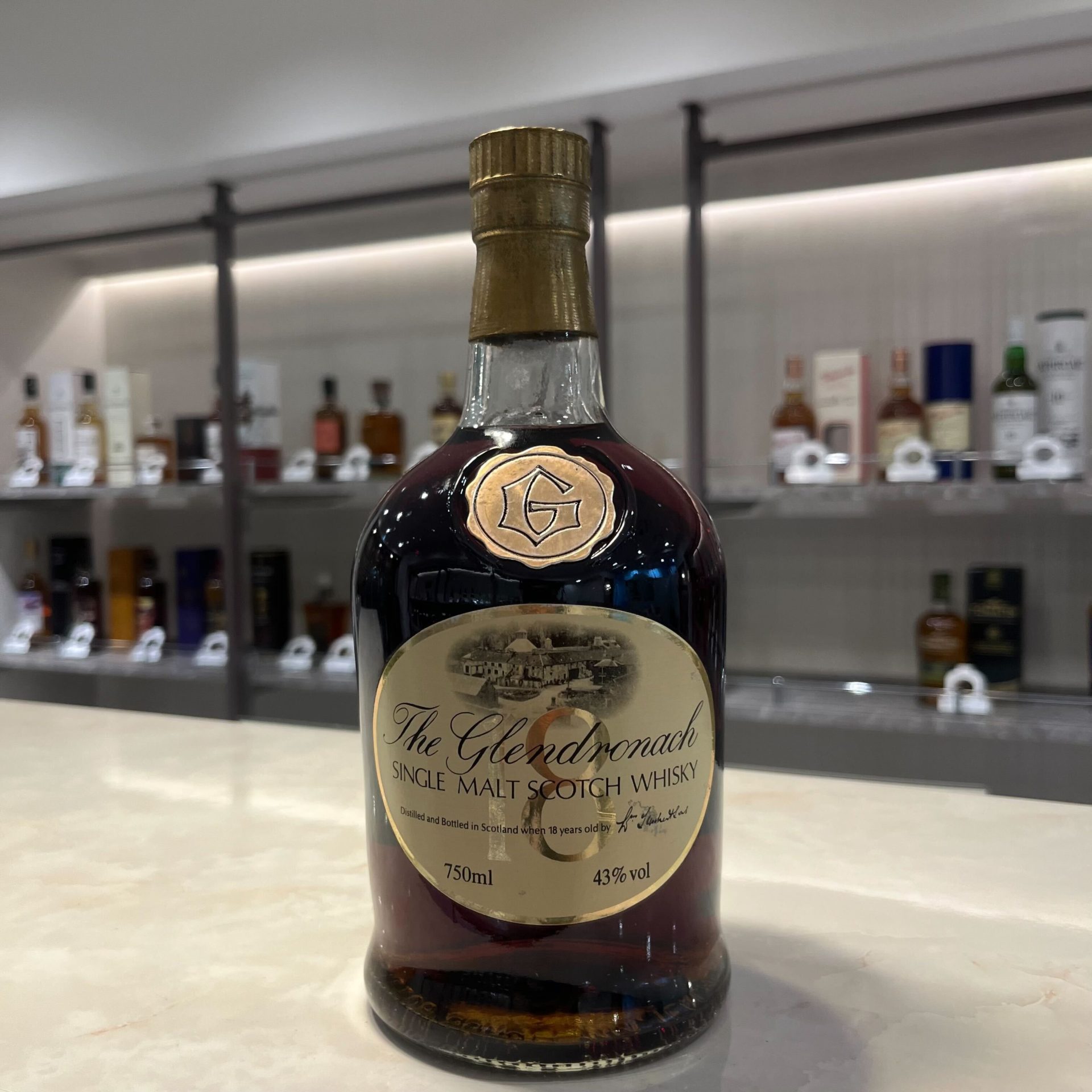 グレンドロナック 18年 ダンピーボトル 750ml