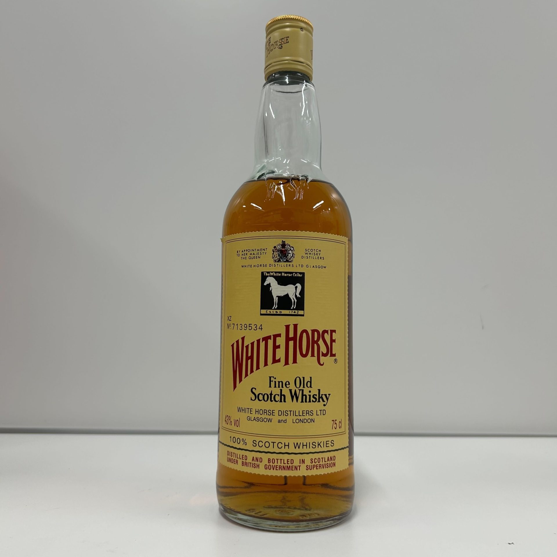 ホワイトホース ファイン オールド 特級 750ml