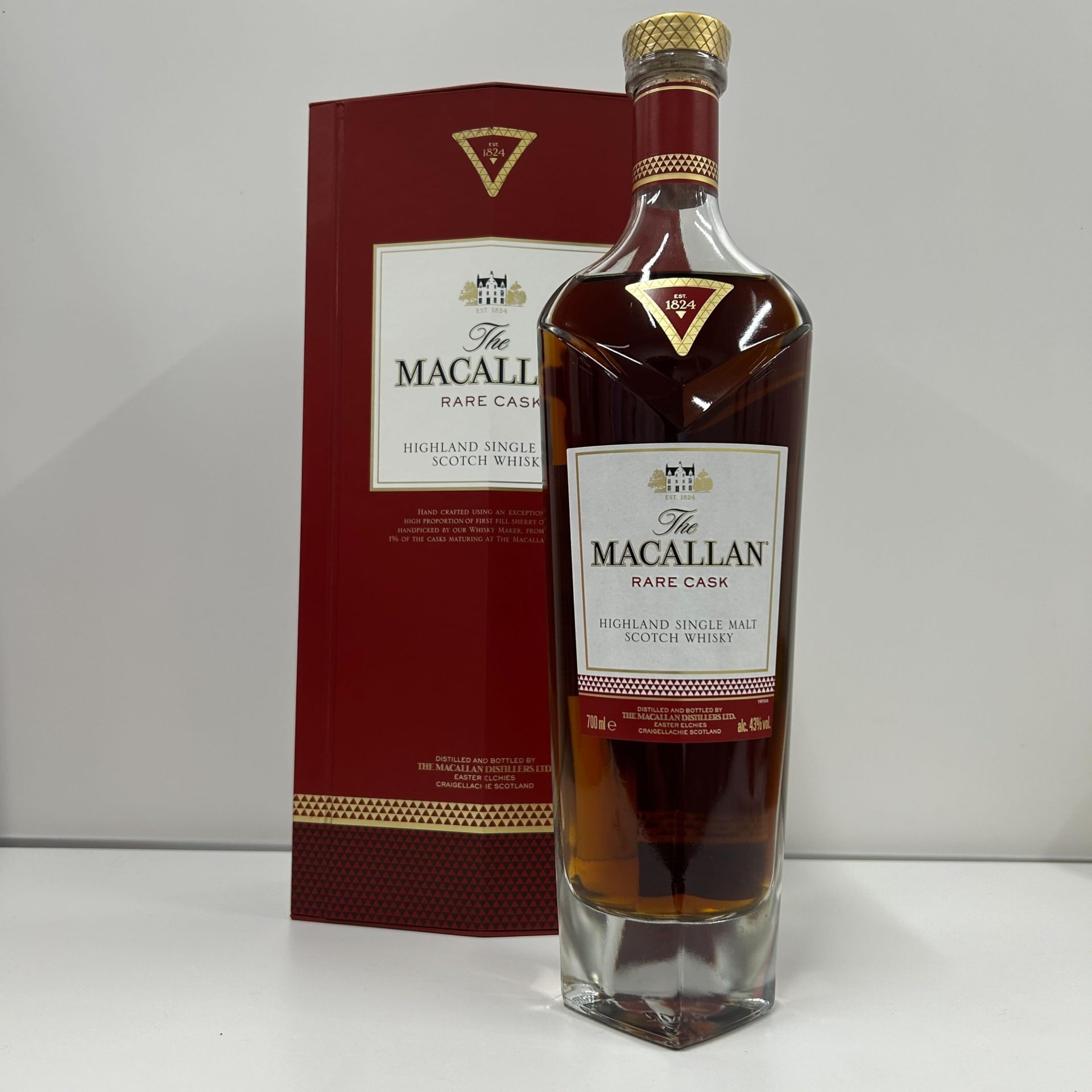 ザ・マッカラン レアカスク 700ml