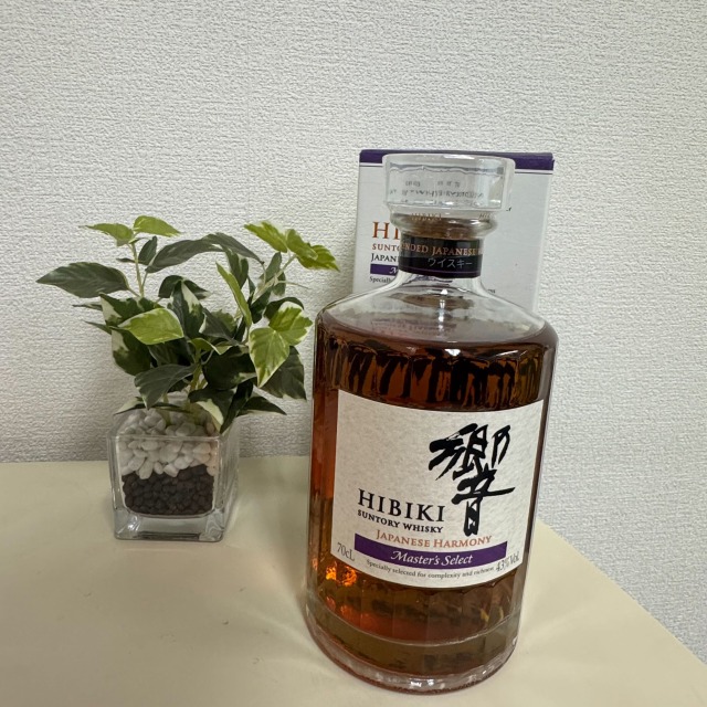 サントリー 響 ジャパニーズハーモニー マスターズセレクト 700ml