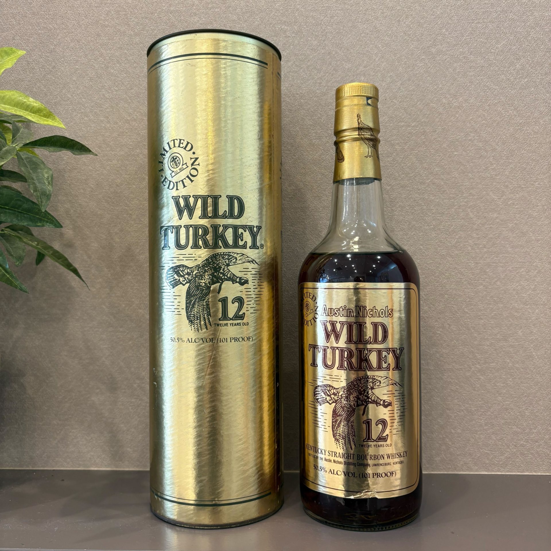ワイルドターキー 12年 101プルーフ ゴールド・リミテッド・エディション 700ml