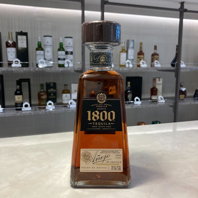 ホセ クエルボ 1800 アネホ 40% 750ml