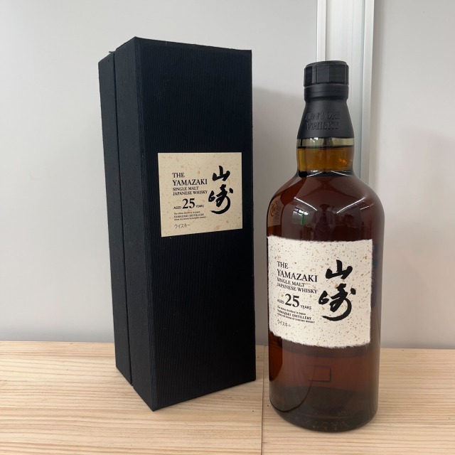 サントリー 山崎 25年 シングルモルト 新ボトル 700ml