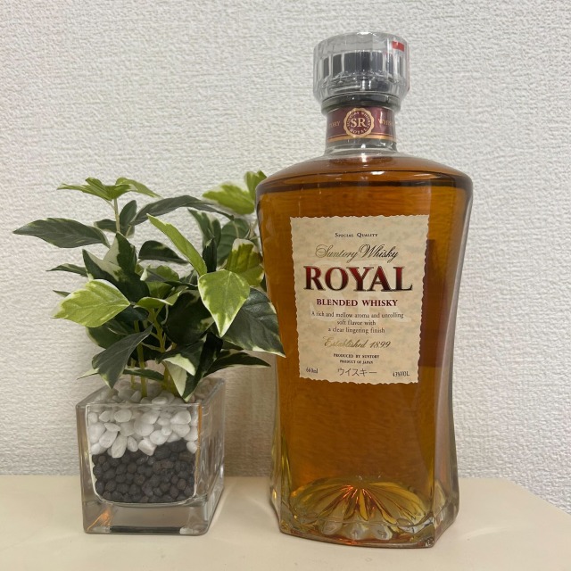 サントリー ローヤル スリムボトル 660ml