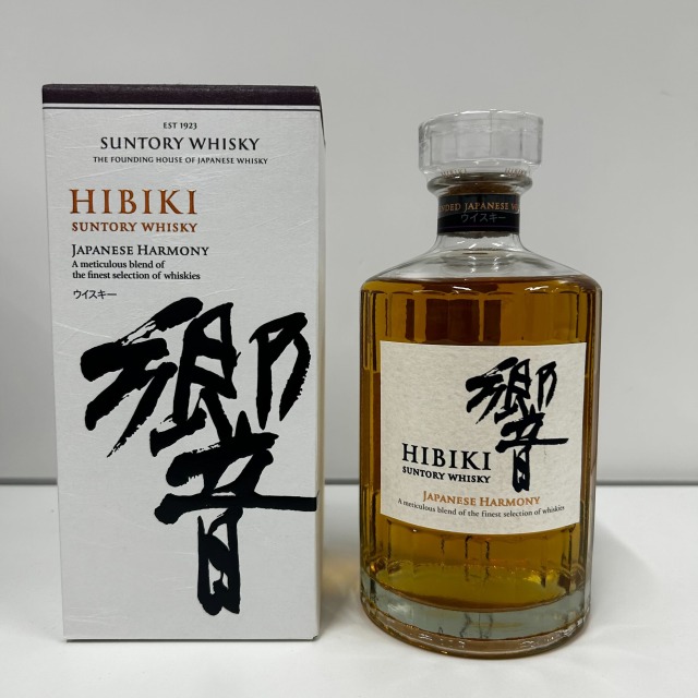 サントリー 響 ジャパニーズハーモニー 700ml