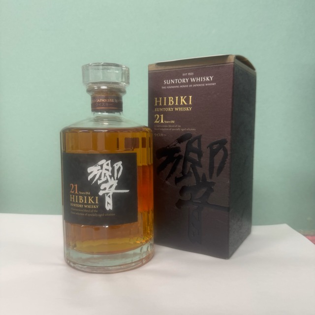 サントリー 響 21年 700ml