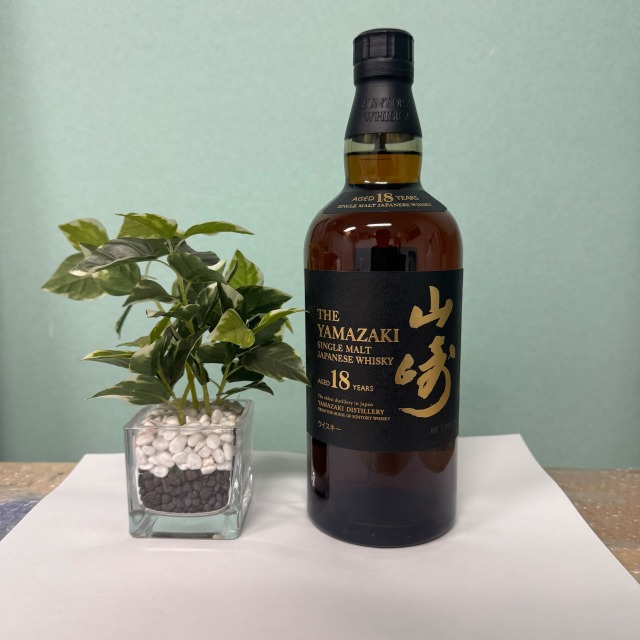 サントリー 山崎 18年 シングルモルト 700ml