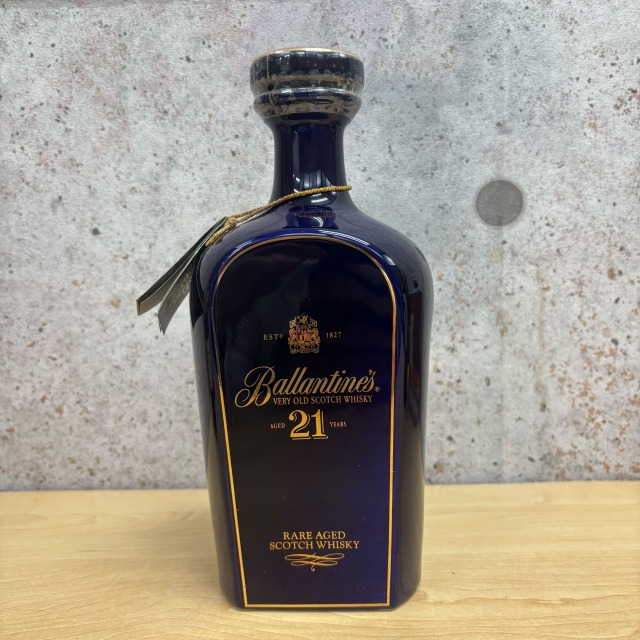バランタイン 21年 青陶器 700ml