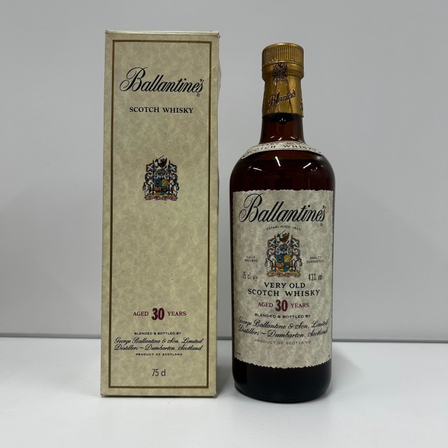 バランタイン30年の定価はいくら？