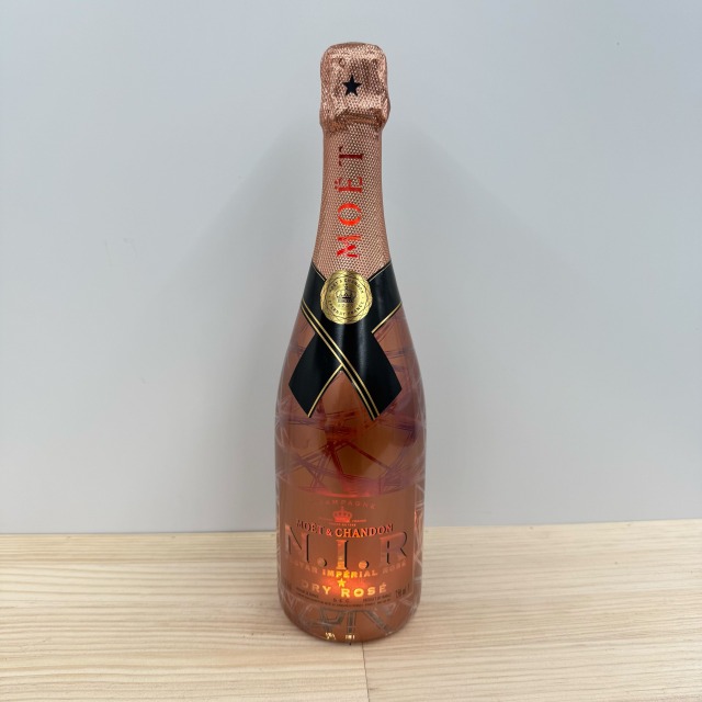 モエ・エ・シャンドンの種類別・容量別の定価