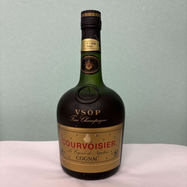 クルボアジェ VSOP フィーヌシャンパーニュ 700ml