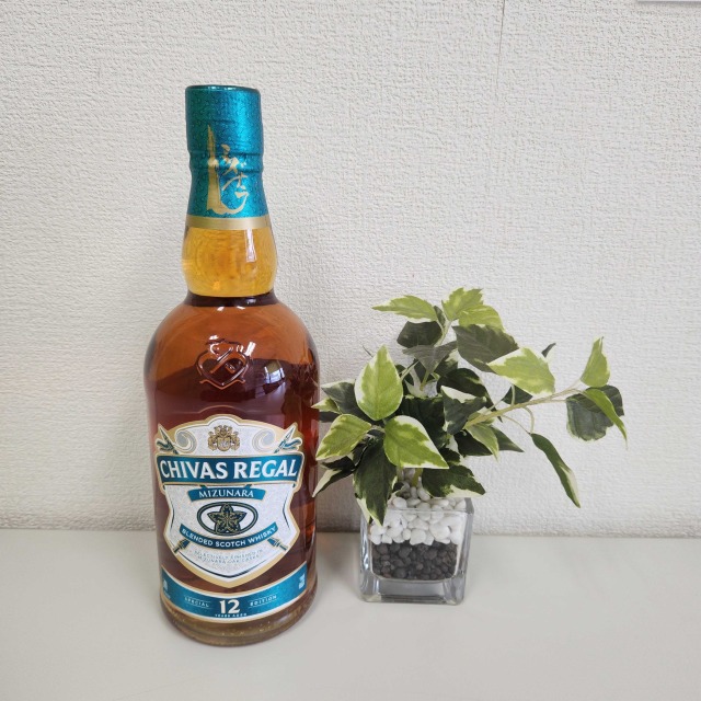 シーバス・リーガル ミズナラ 12年 700ml