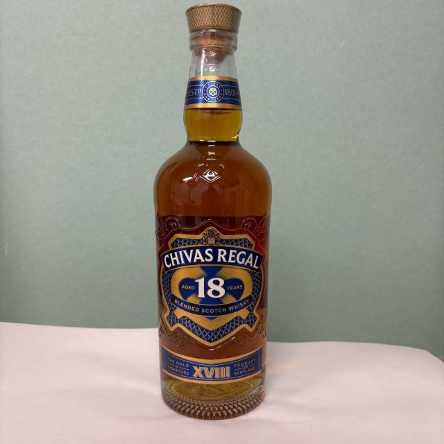 シーバス リーガル 18年 ゴールドシグニチャー 700ml