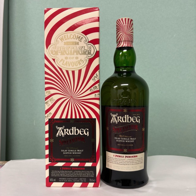 アードベッグ スペクタキュラー シングルモルト 700ml