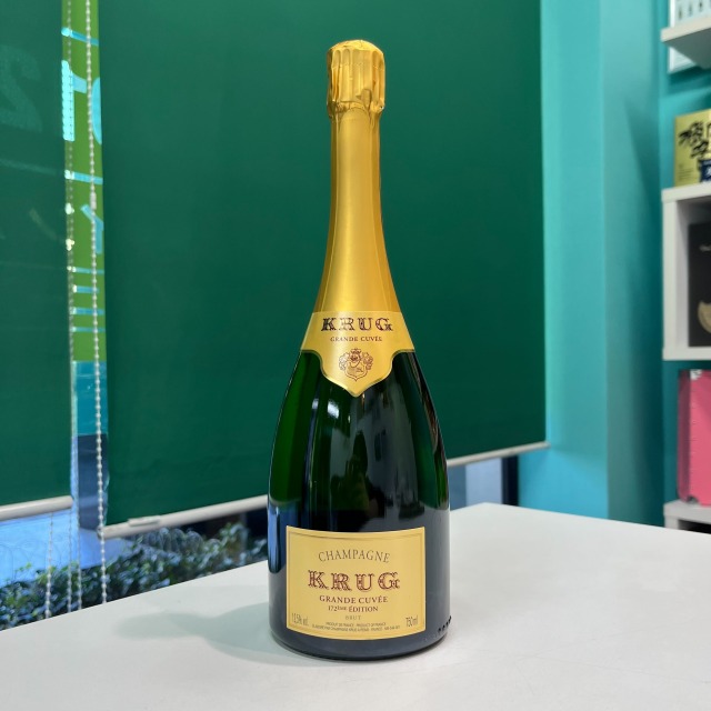 クリュッグはなぜ高い？高値の理由と主要ラインナップの特徴・定価を紹介