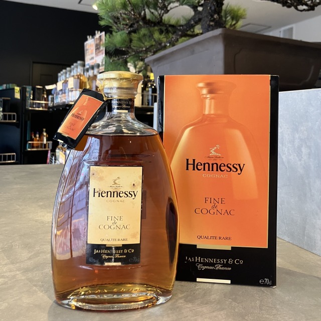 ヘネシー フィーヌ・ド・コニャック 700ml