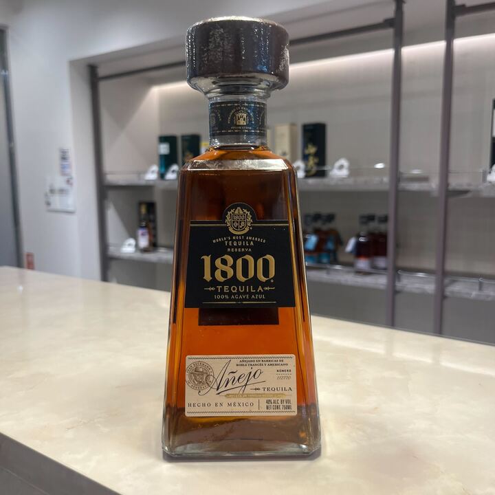 ホセ クエルボ 1800 アネホ 750ml