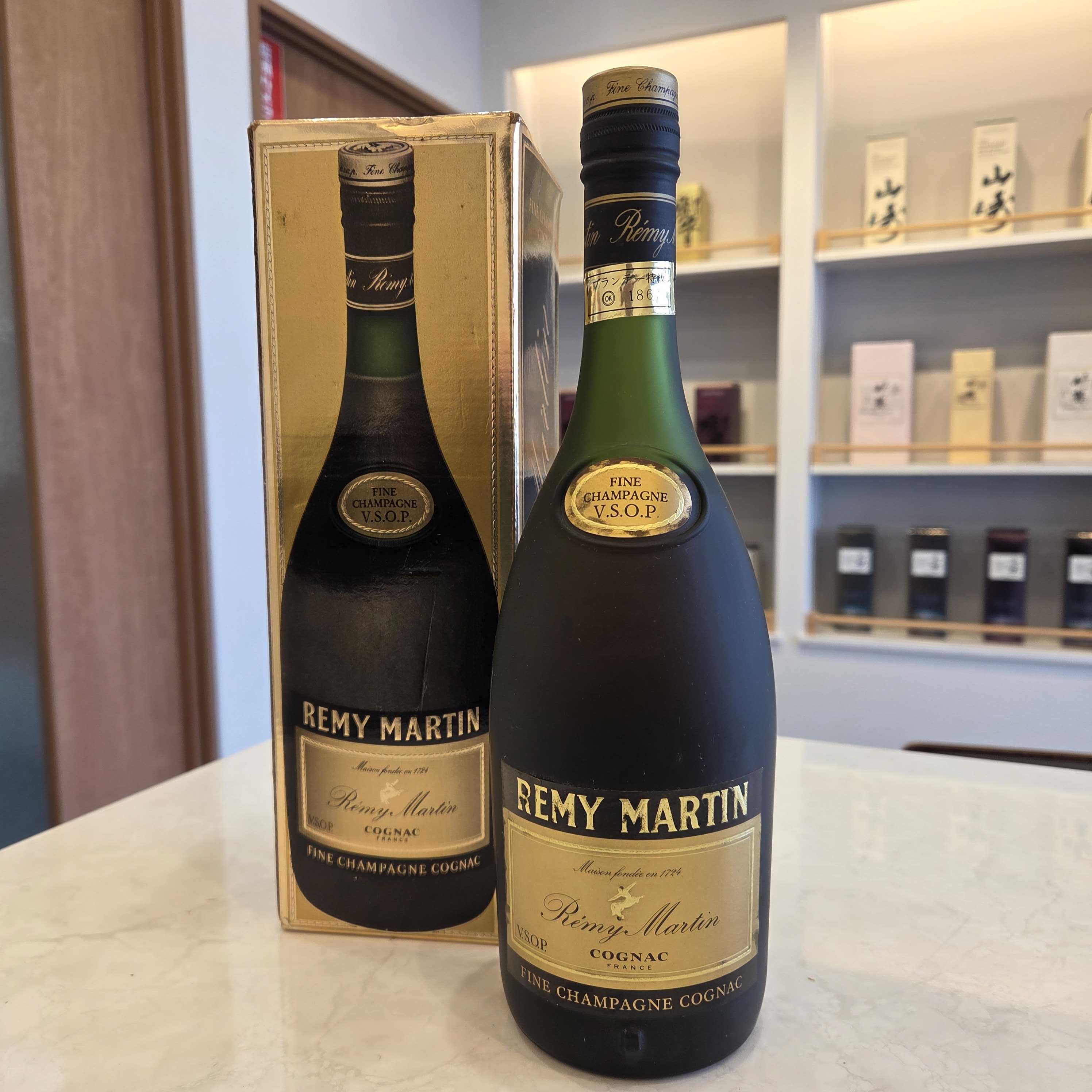 レミーマルタン VSOP フィーヌ・シャンパーニュ 金エンブレム 700ml