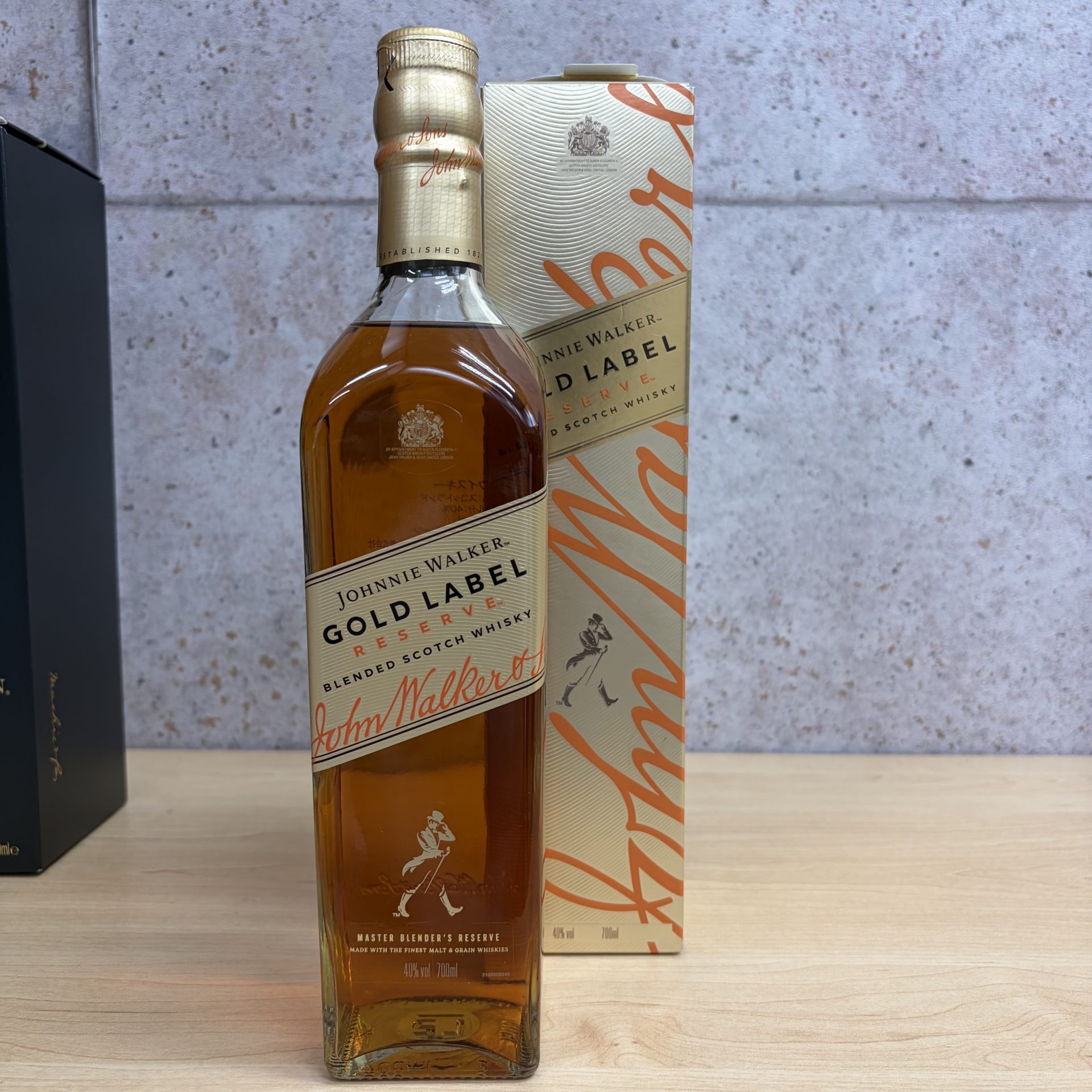 ジョニーウォーカー ゴールドラベル リザーブ 700ml