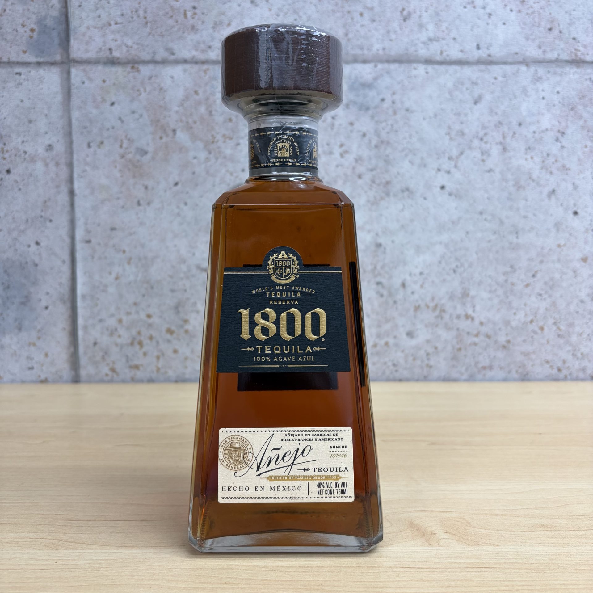 ホセ クエルボ 1800 アネホ 750ml