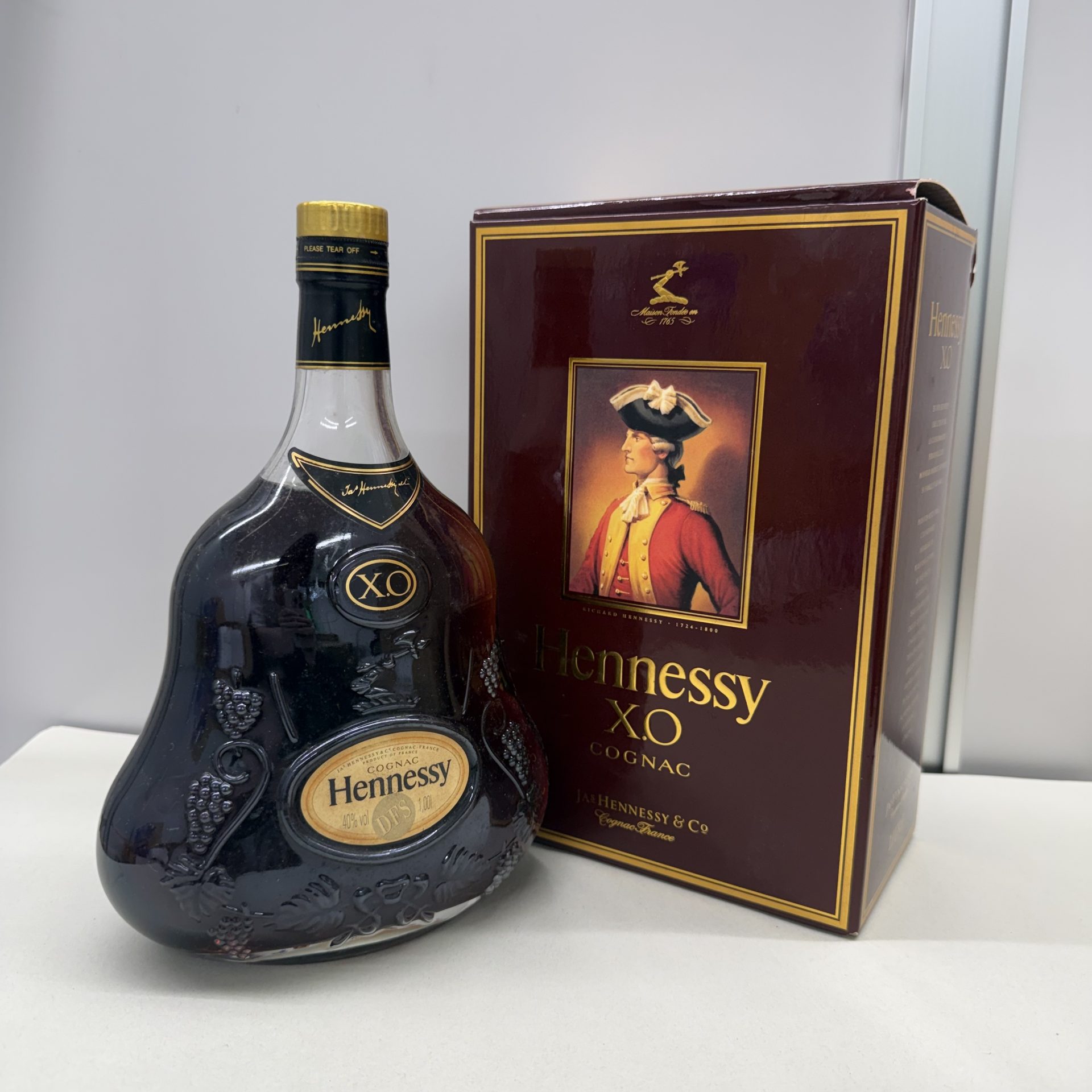 ヘネシー XO 金キャップ クリアボトル 1000ml