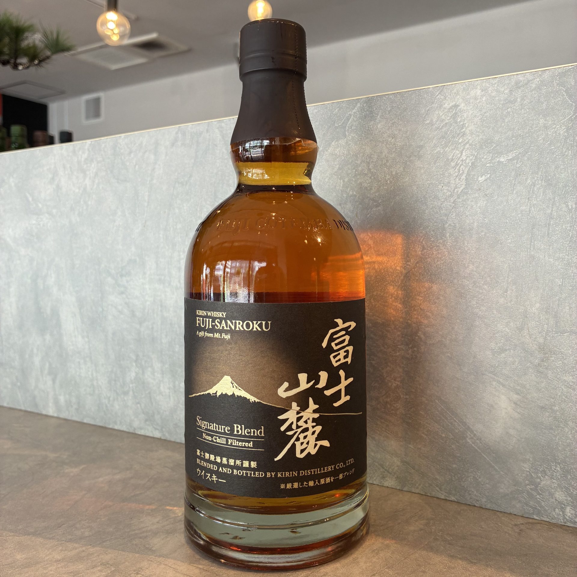 キリン ウイスキー 富士山麓 Signature Blend 700ml