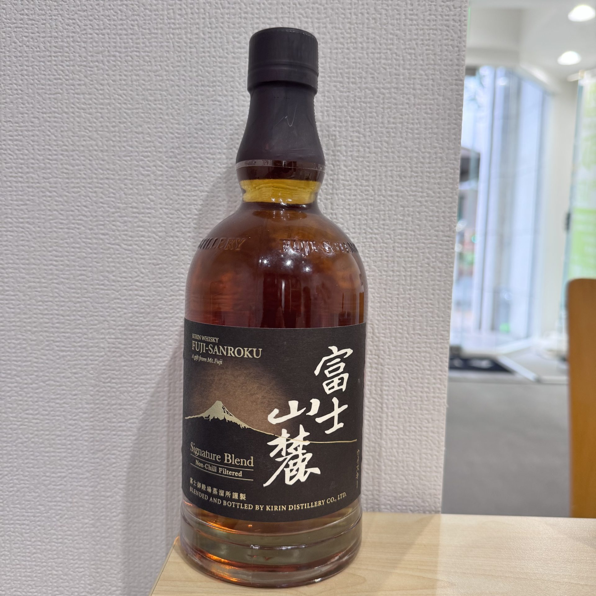 キリン ウイスキー 富士山麓 Signature Blend 700ml