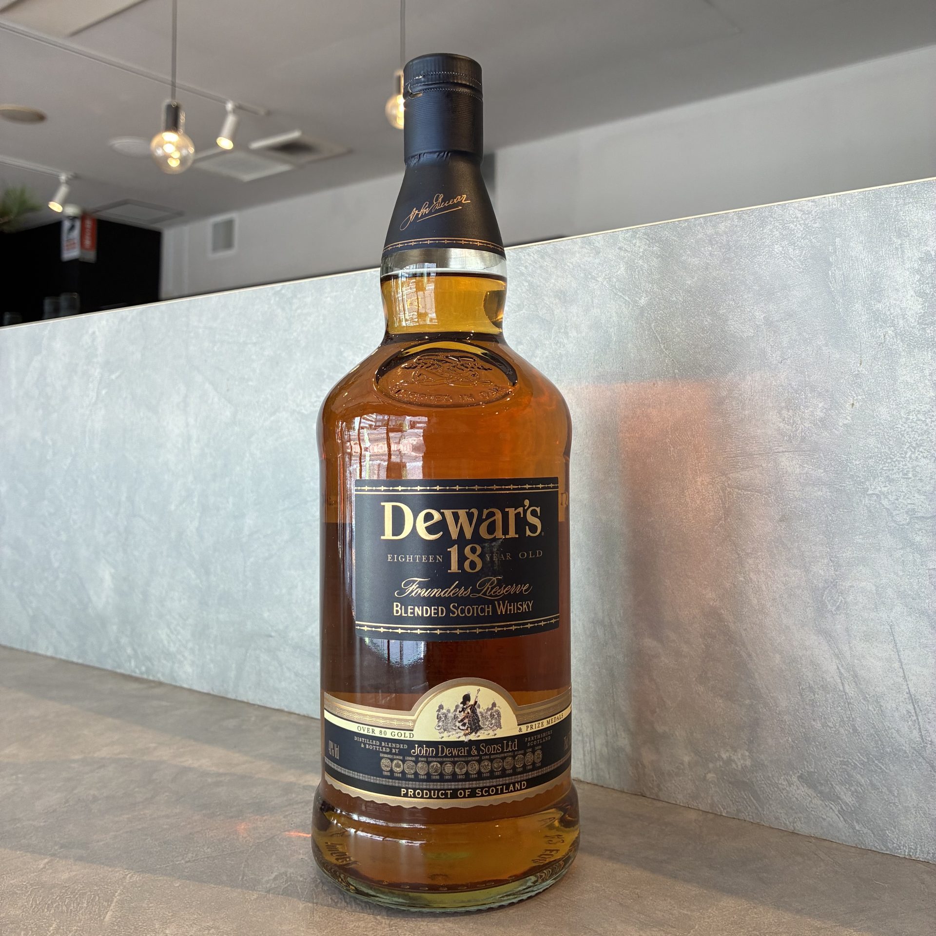デュワーズ 18年 ファウンダーズ・リザーブ 750ml