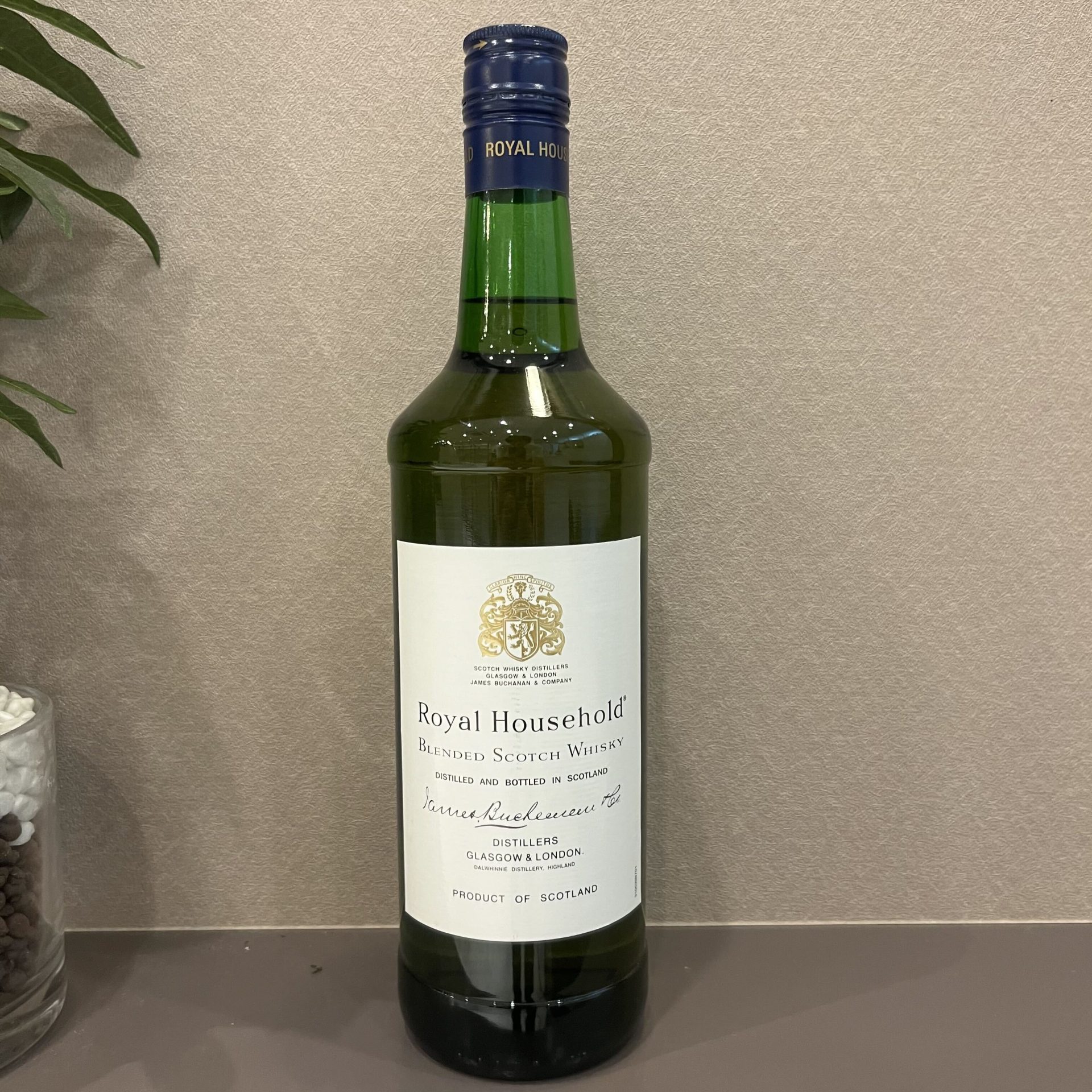 ロイヤル・ハウス ホールド ブレンデッド 43% 750ml