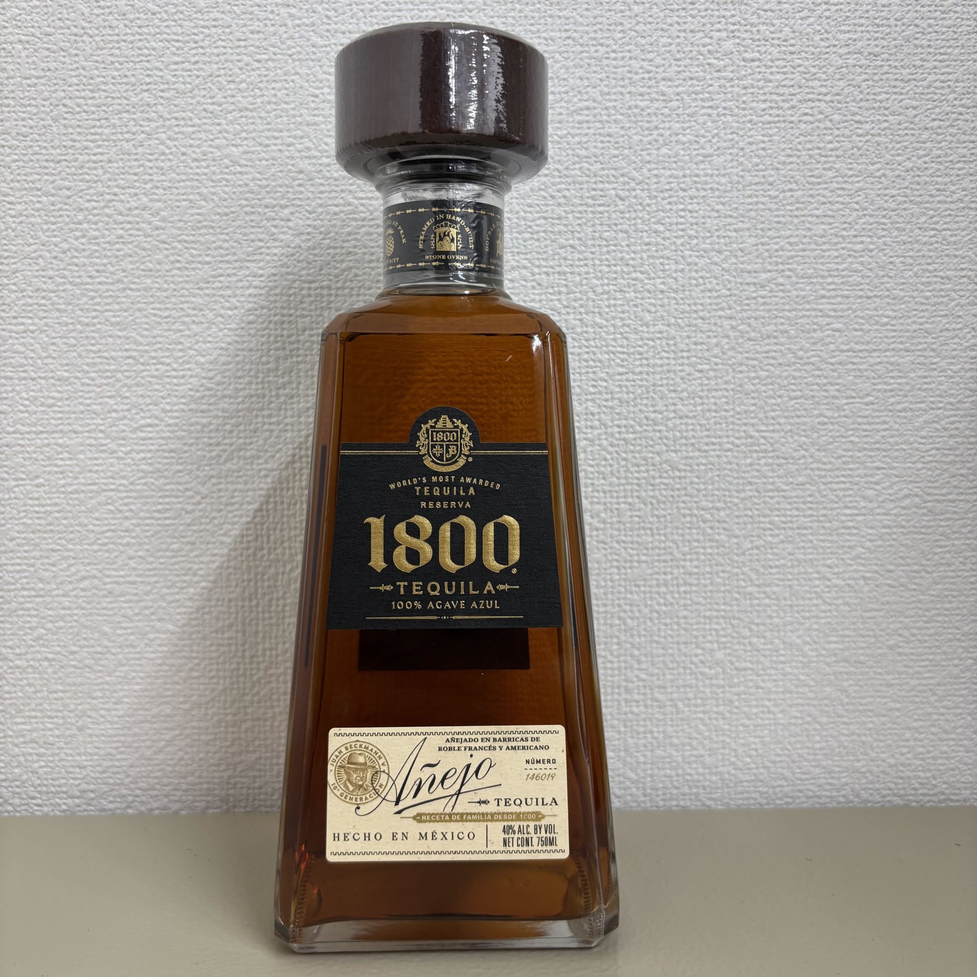 ホセ クエルボ 1800 アネホ テキーラ 40% 750ml