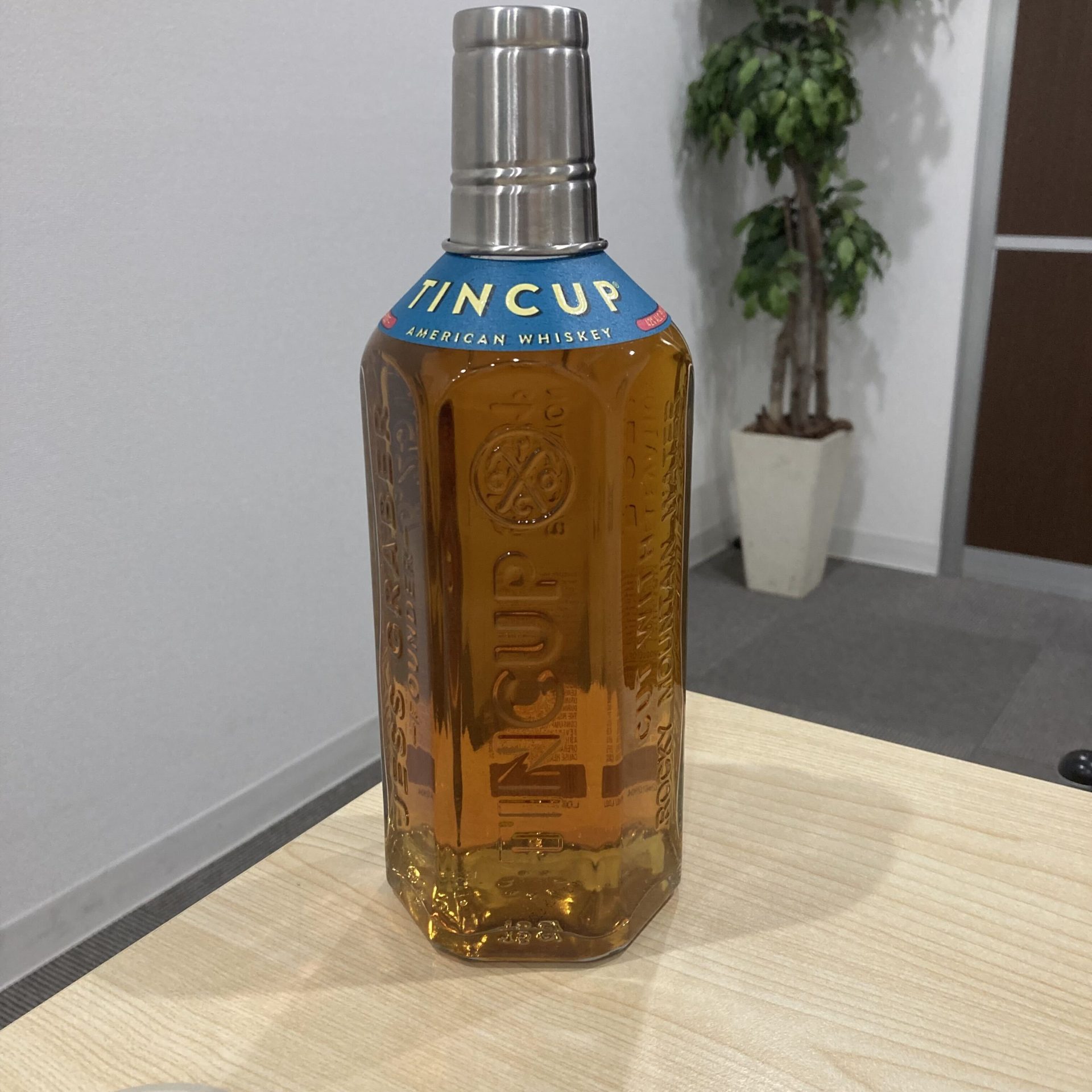 ティンカップ アメリカンウイスキー 750ml