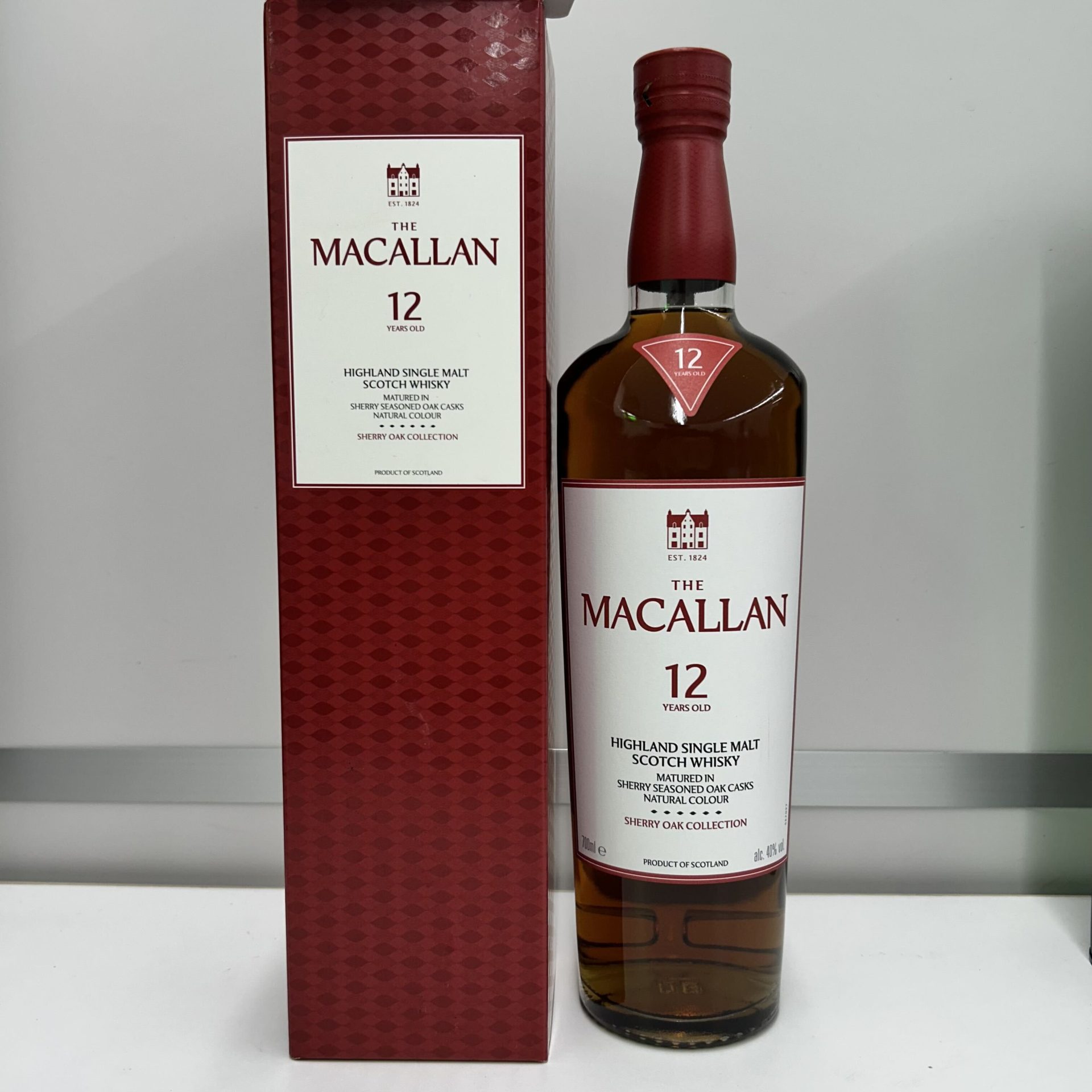 ザ・マッカラン 12年 シングルモルト シェリーオークカスク 700ml 箱付き