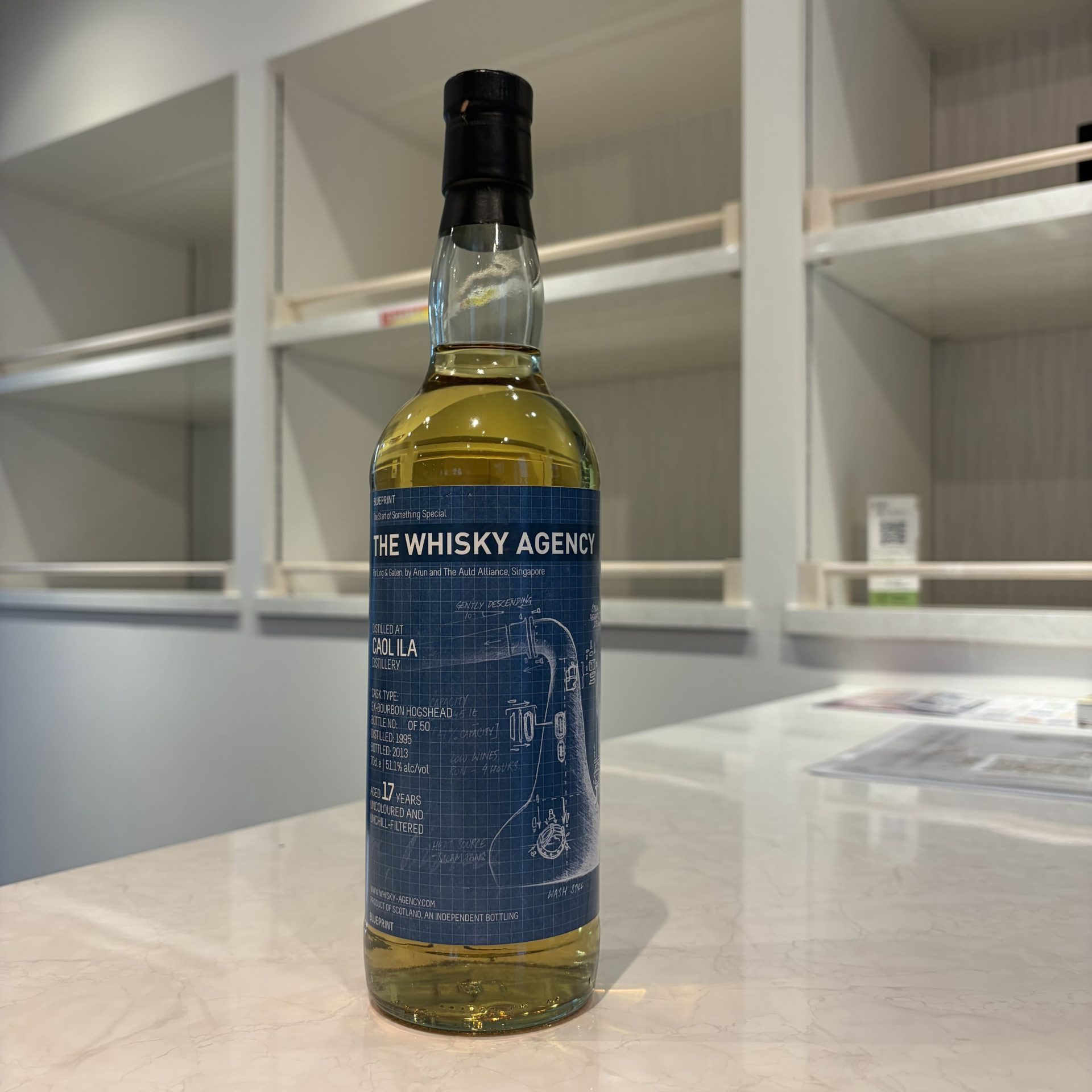 ザ ウイスキー エージェンシー カリラ 17年 1995-2013 EXバーボン ホグスヘッド 51.1％ 700ml